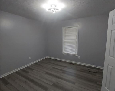 1644 Sweetgum Circle - Photo Thumbnail 3