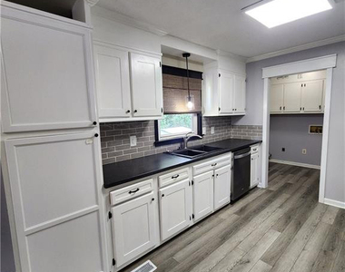 1644 Sweetgum Circle - Photo Thumbnail 12