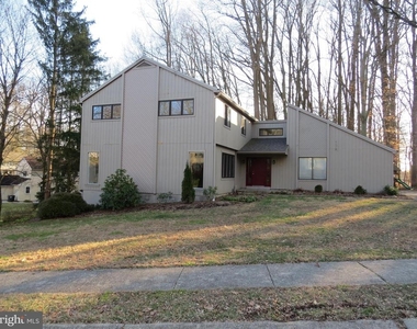 30 Kings Grant Road - Photo Thumbnail 1