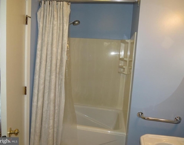 30 Kings Grant Road - Photo Thumbnail 18