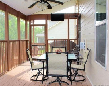 1437 Vergeland Drive - Photo Thumbnail 2