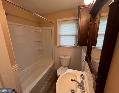 2621 Darby Drive - Photo Thumbnail 6