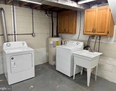 2621 Darby Drive - Photo Thumbnail 13