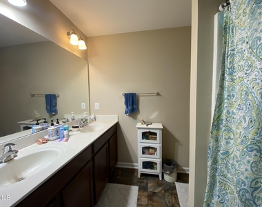 246 Michigan Avenue - Photo Thumbnail 16