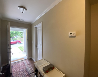 246 Michigan Avenue - Photo Thumbnail 3