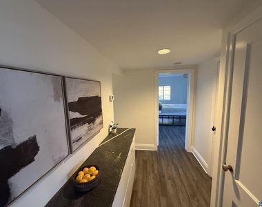 2709 Eton Rd - Photo Thumbnail 5