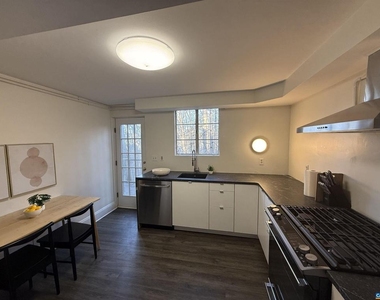 2709 Eton Rd - Photo Thumbnail 3