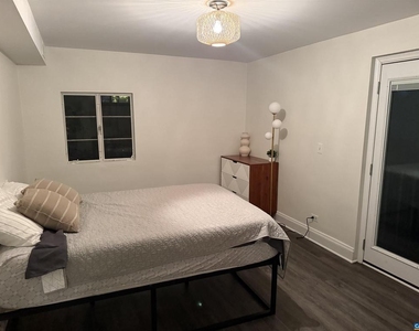 2709 Eton Rd - Photo Thumbnail 8