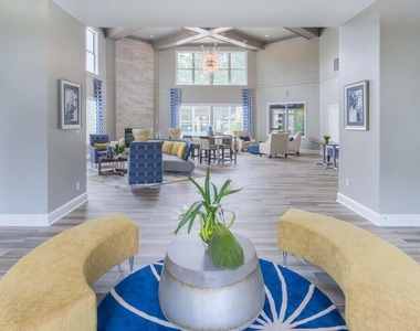 200 Edinborough Drive - Photo Thumbnail 8