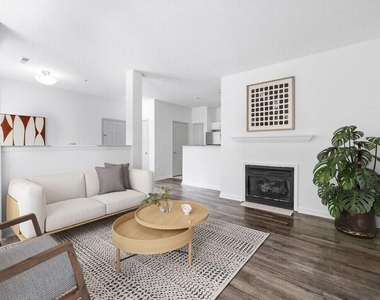 200 Edinborough Drive - Photo Thumbnail 16