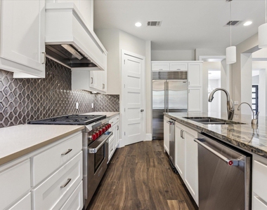 2604 Arion Cir - Photo Thumbnail 7