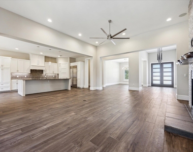 2604 Arion Cir - Photo Thumbnail 4