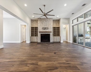 2604 Arion Cir - Photo Thumbnail 5