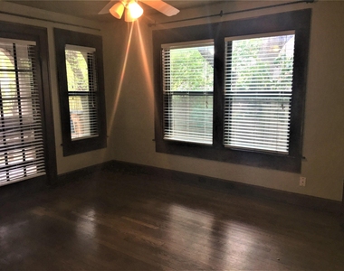 2830 San Gabriel St - Photo Thumbnail 7