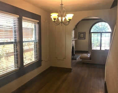2830 San Gabriel St - Photo Thumbnail 9
