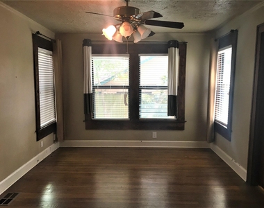 2830 San Gabriel St - Photo Thumbnail 8