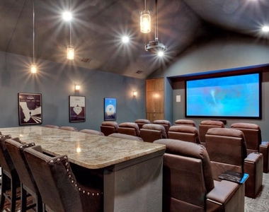 1200 Estancia Pkwy - Photo Thumbnail 5