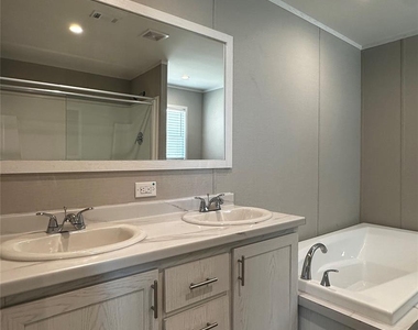136 Caliza Dr - Photo Thumbnail 33