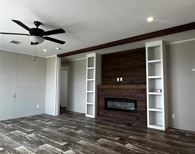 136 Caliza Dr - Photo Thumbnail 2
