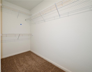 252 Mount Vernon Way - Photo Thumbnail 23