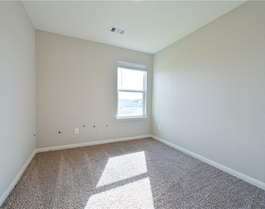252 Mount Vernon Way - Photo Thumbnail 25