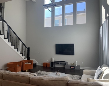 12504 Ayrshire Way - Photo Thumbnail 10