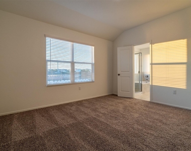 7100 Dancing Wind Ln - Photo Thumbnail 12