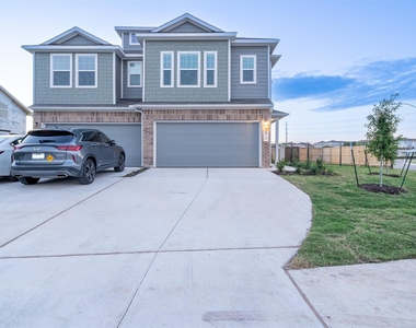7100 Dancing Wind Ln - Photo Thumbnail 1