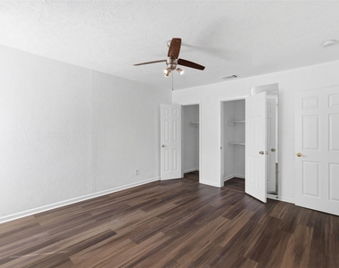 206 Oscar St - Photo Thumbnail 13