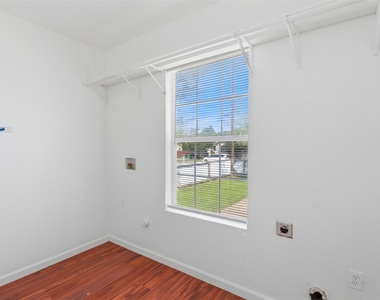 206 Oscar St - Photo Thumbnail 21