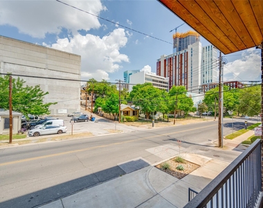 908 Nueces St - Photo Thumbnail 22