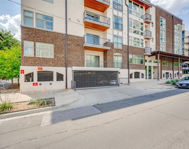 908 Nueces St - Photo Thumbnail 34