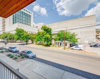 908 Nueces St - Photo Thumbnail 26