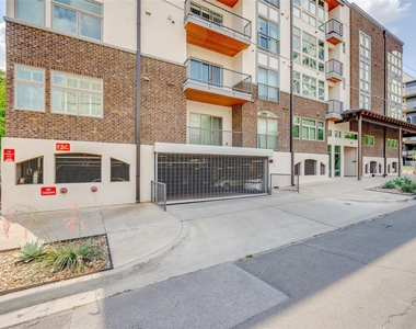 908 Nueces St - Photo Thumbnail 33