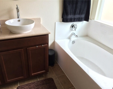 2021 Nestlewood Dr - Photo Thumbnail 9