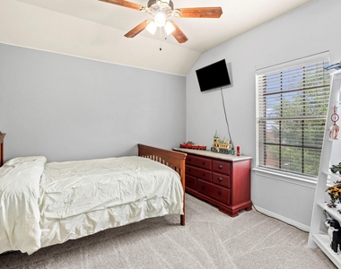227 Sandstone Trl - Photo Thumbnail 20