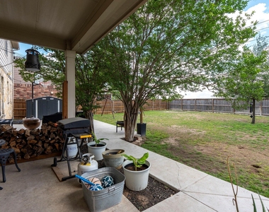 227 Sandstone Trl - Photo Thumbnail 21