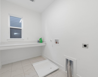 5902 Rangeland Rd - Photo Thumbnail 29