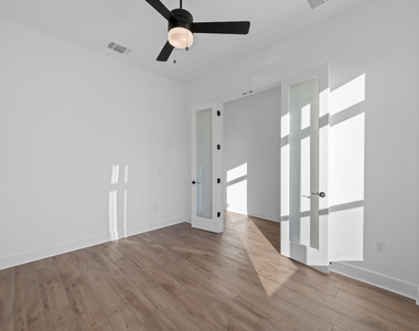 5902 Rangeland Rd - Photo Thumbnail 4