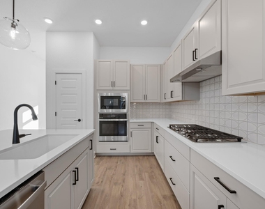 5902 Rangeland Rd - Photo Thumbnail 9