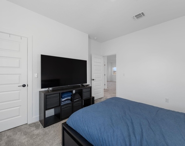 5902 Rangeland Rd - Photo Thumbnail 25