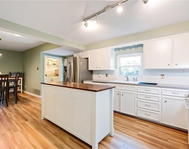 7815 Hardy Dr - Photo Thumbnail 3