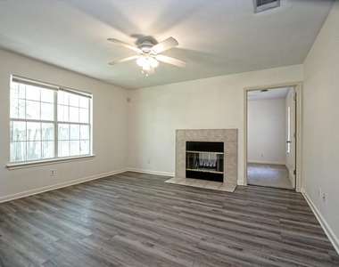 101 S Mockingbird Cir - Photo Thumbnail 6