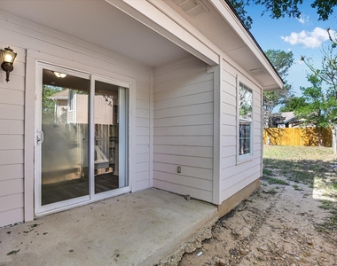 101 S Mockingbird Cir - Photo Thumbnail 15