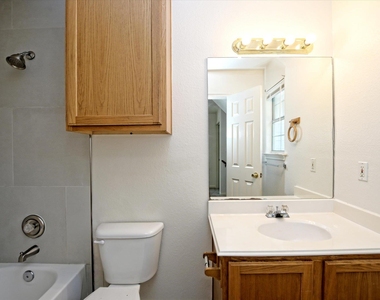 101 S Mockingbird Cir - Photo Thumbnail 11