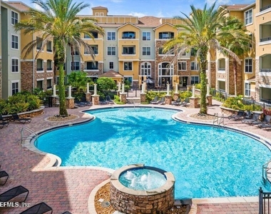 8539 Gate Parkway W - Photo Thumbnail 30