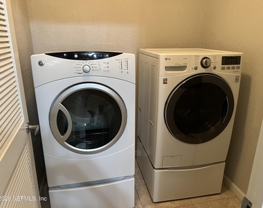 8539 Gate Parkway W - Photo Thumbnail 28