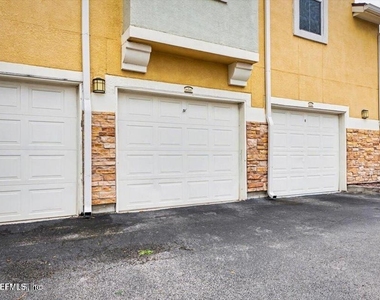 8539 Gate Parkway W - Photo Thumbnail 29