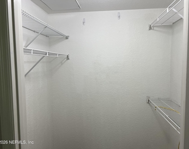 8539 Gate Parkway W - Photo Thumbnail 23