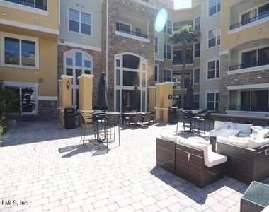 8539 Gate Parkway W - Photo Thumbnail 34